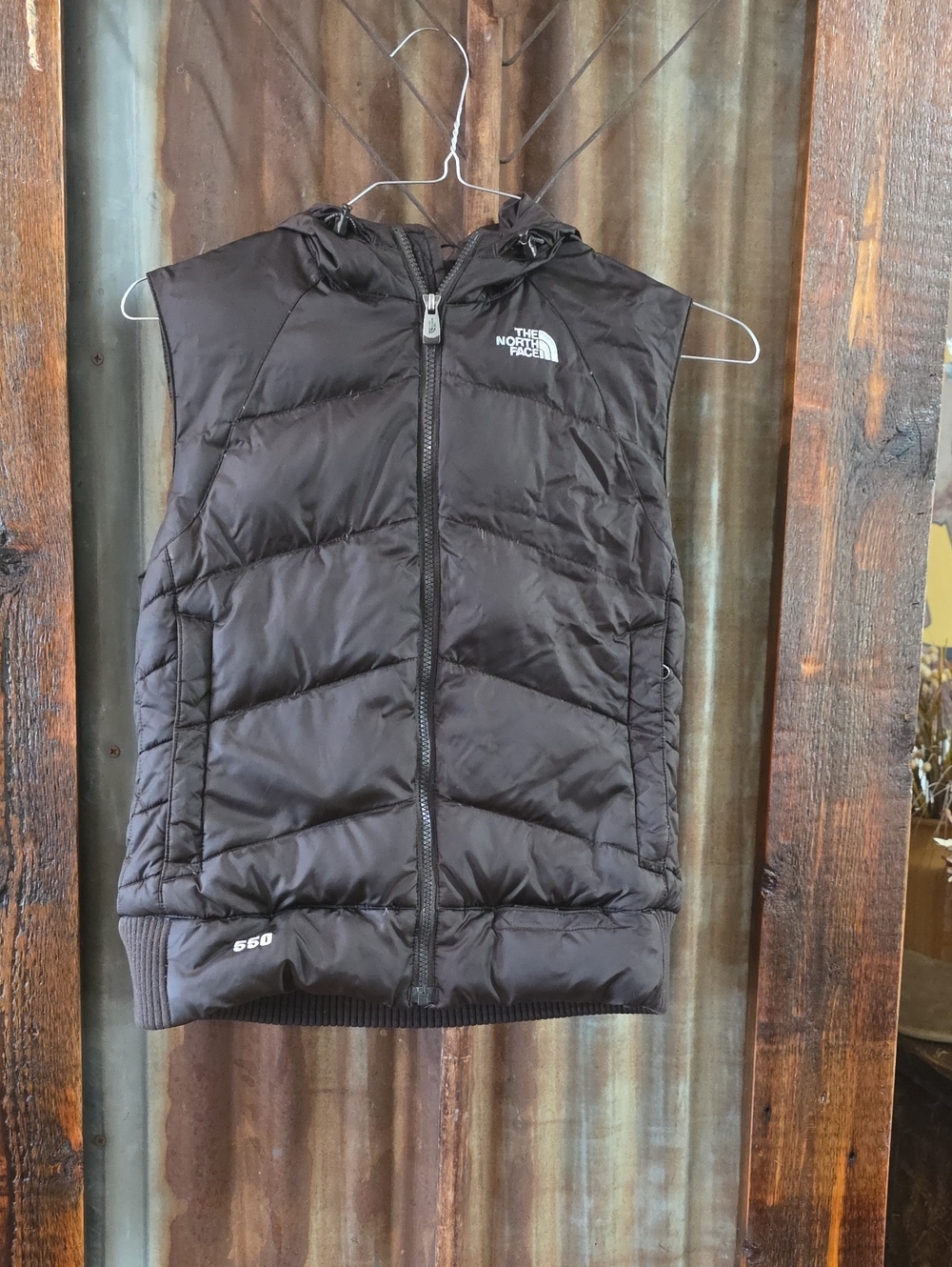 Womens The North Face Chocolate Hooded Puffer Vest Size MED